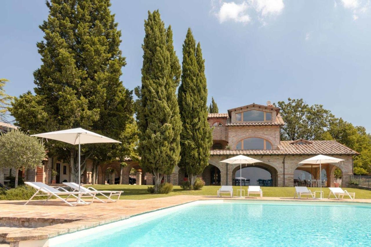 Miataland Bed & Breakfast Collazzone Bagian luar foto